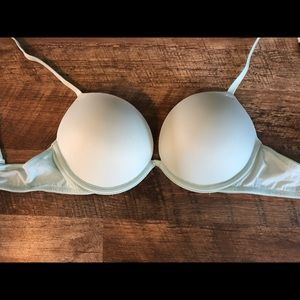 Super Push Victoria’s Secret Sea-foam Color Bra